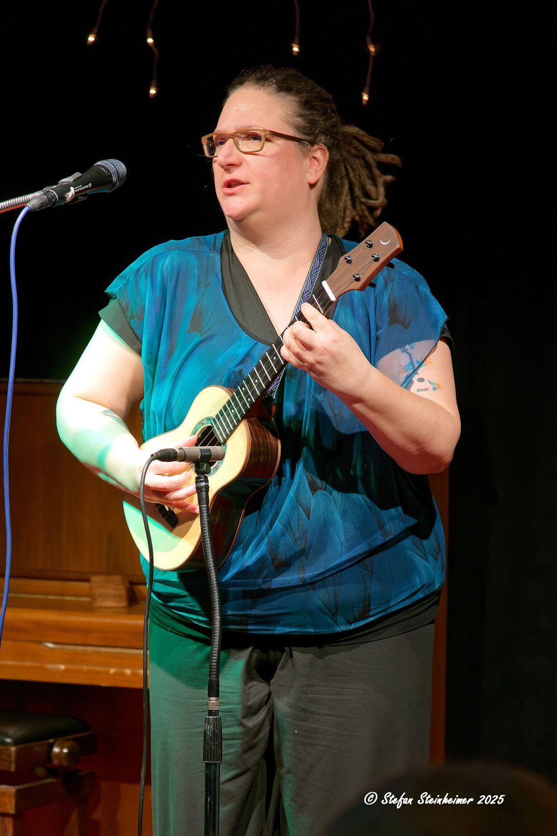 Foto_2025_11_01_Ukulele-scaled